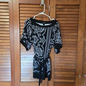 White House Black Market Black & White Mini Tunic Shirt Swirls Belted